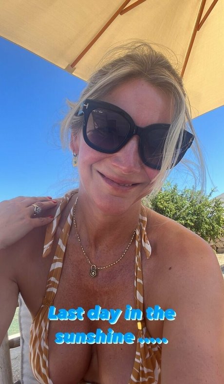 Lisa Faulkner porn model pics