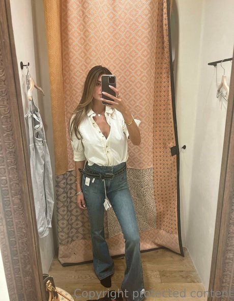 Kaitlyn Nguyen modelo porno imagen