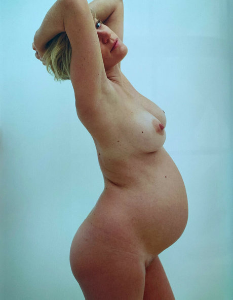 Chloe Sevigny pornographic model gallery
