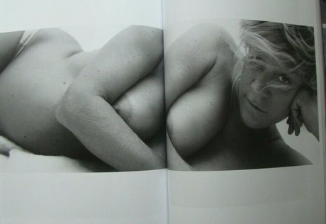 Chloe Sevigny naked star img
