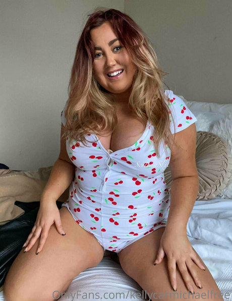 kellycarmichaelfree buen modelo imagen