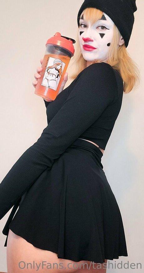 Tashidden buen modelo recopilación