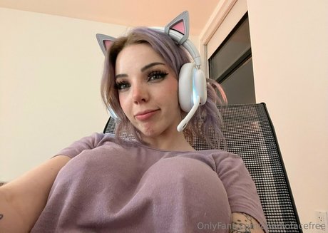 charliofacefree sexo modelo foto