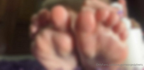 paugomezojedafeet model images