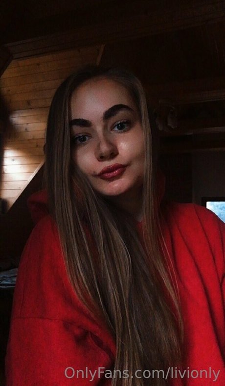 livionly modelo libre foto