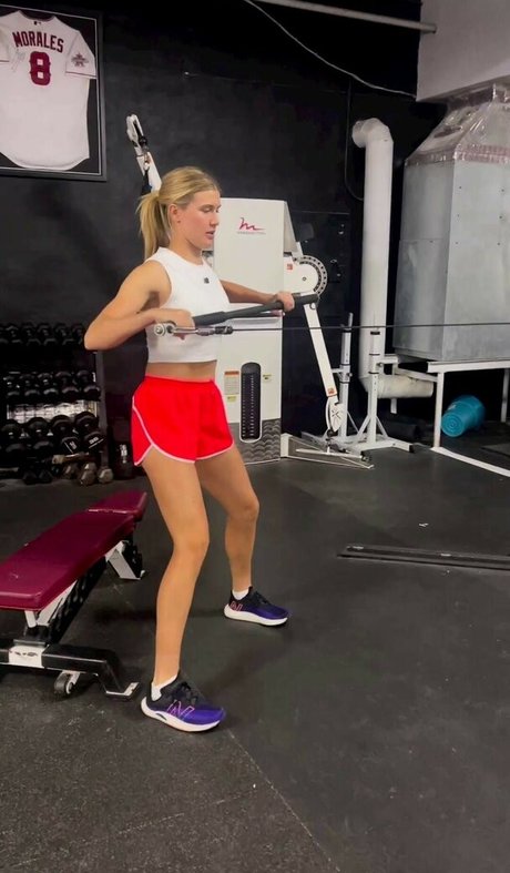 Eugenie Bouchard actrice adulte photo