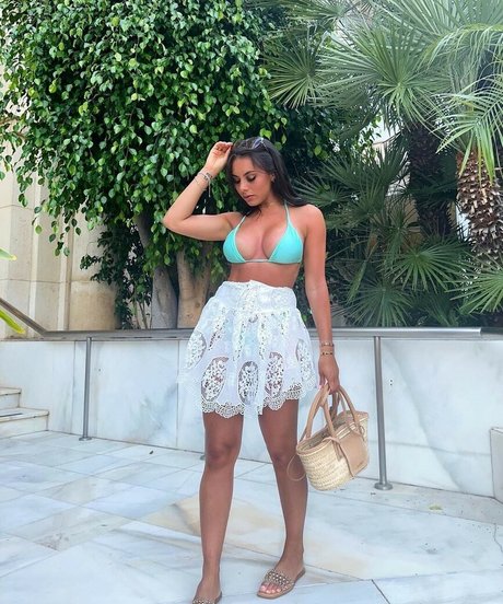 Paige Thorne modèle adulte images