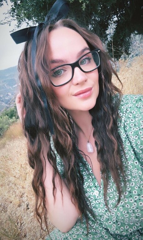 Stevie Lynn Jones star exclusive image
