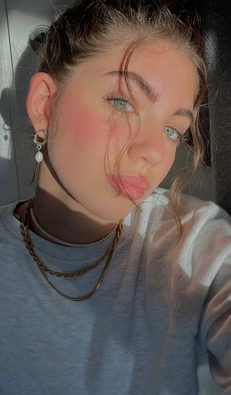 Ela Be eri star du porno sympa collection