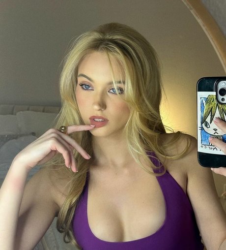 Chloe Rose Robertson sex actress image