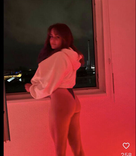 Charlotte Haffner modelo exclusivo imagen