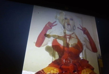 mistressyumi modelo desnudo imagen