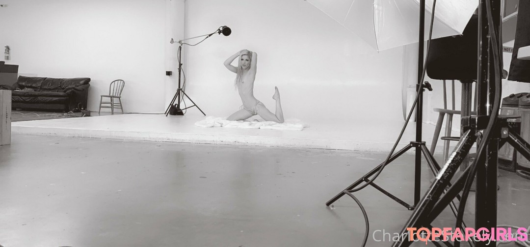 char stokely jolie actrice collection