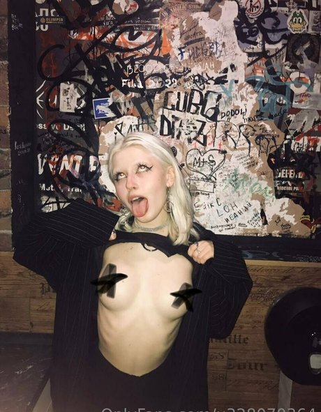 woodsnaomi beau modèle galerie