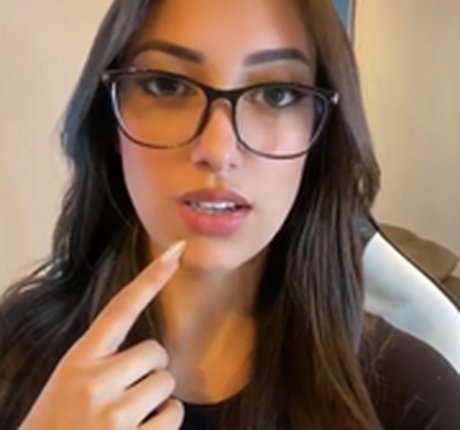 Pamm Bigo modelo caliente archivo