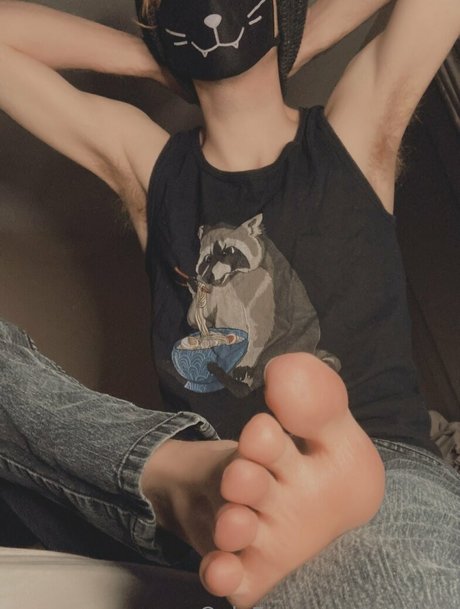 br4dical modèle nu des photos