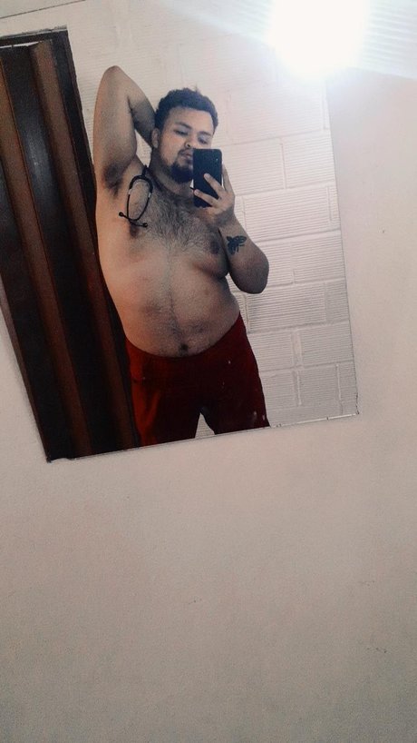 Tomas Salto naked model image