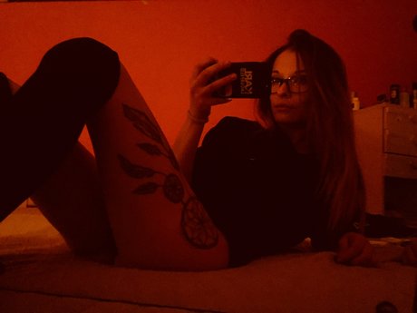 Tiny Klo adult actress archive