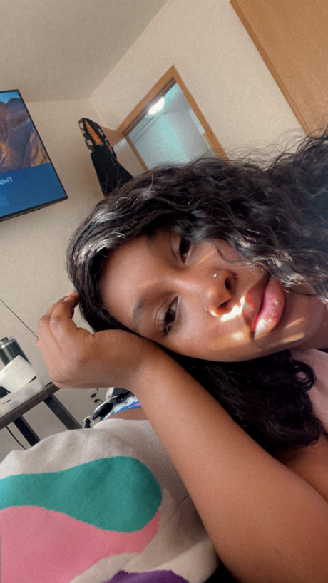 The Best Hoochie beautiful star img