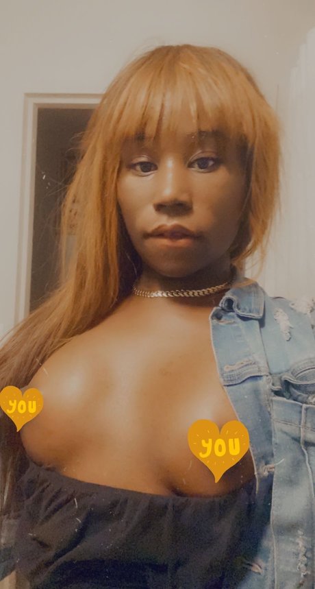 LOLA BUNNY sexy model images