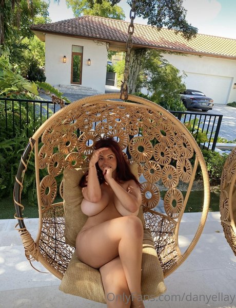 Danielley Ayalaa star pornographic photos
