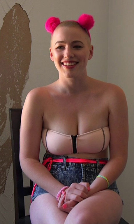 Riley Nixon étoile gratuite des photos