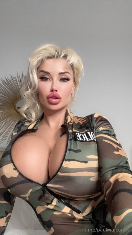 Paulina J Candy modelo caliente imágenes