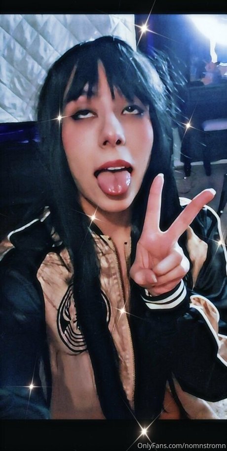 Nomnstromn pornstar erotic image