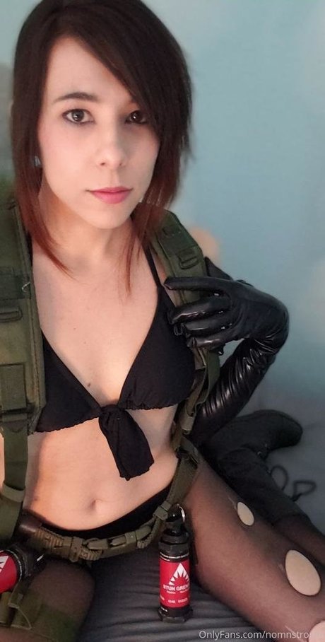 Nomnstromn model free pic