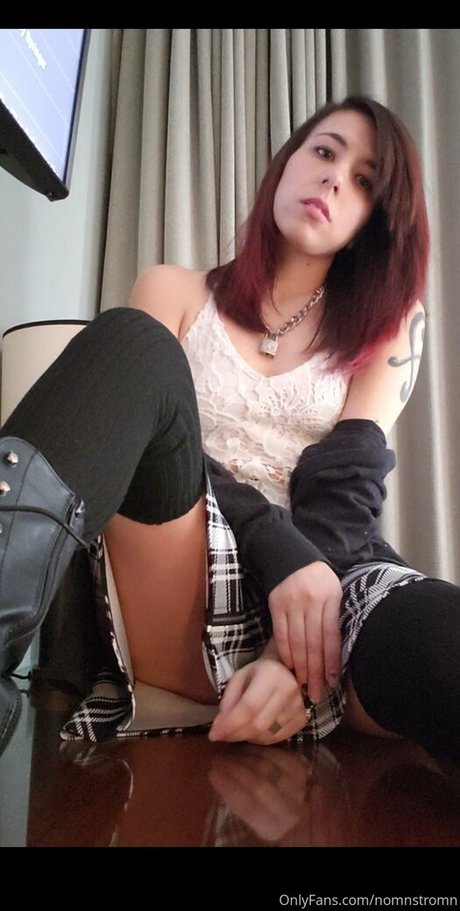 Nomnstromn actriz atractiva galerías