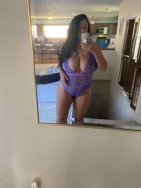 Danielle Dallaire naked model images