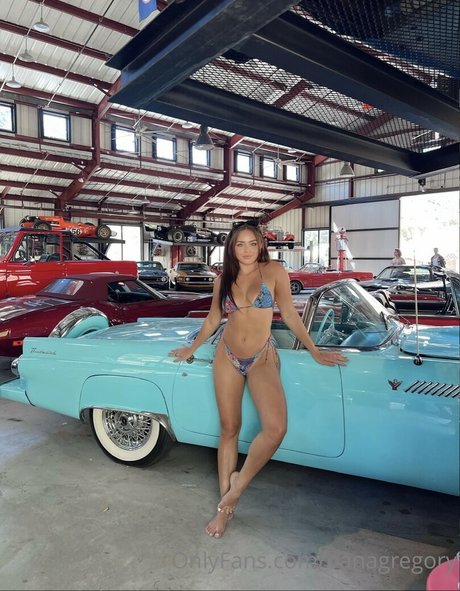 Oana Gregory étoile magnifique photo