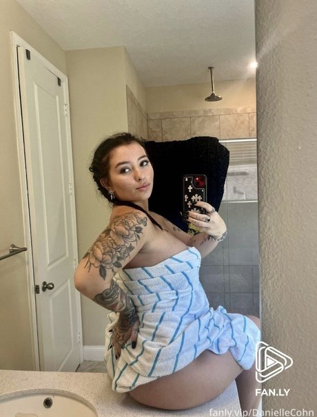 Danielle Cohn actriz erótica fotos