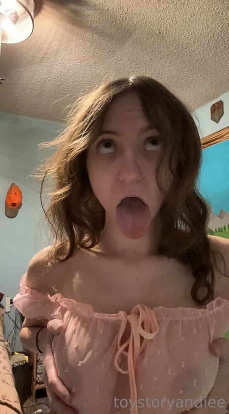 ToyStoryAndiee_ étoile sexy photo