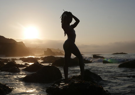 Kira Noir estrella agradable fotos