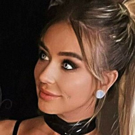 Ashley wolf nus star du porno img