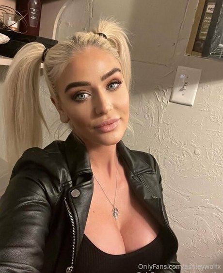 Ashley wolf Image de profil