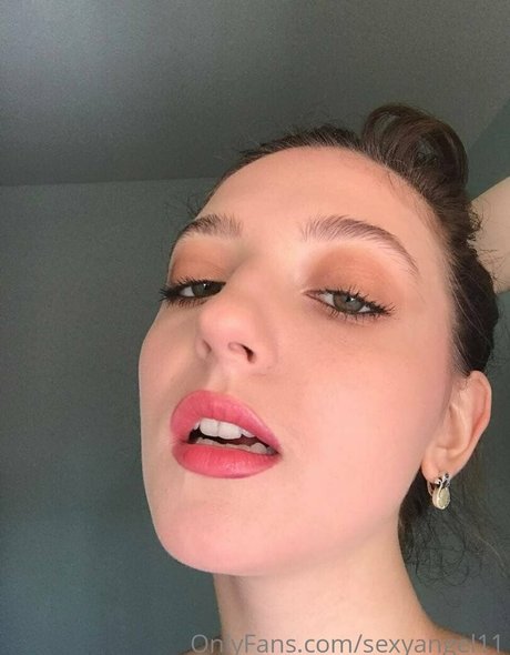 Sexyangel11 star du porno sexy photo