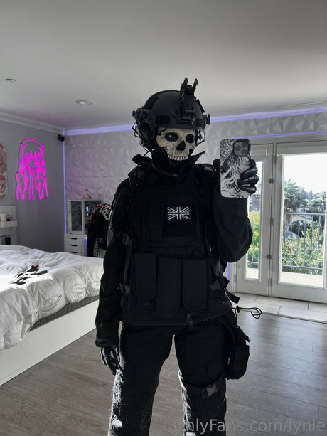 lynienicole estrella de alta calidad archivo