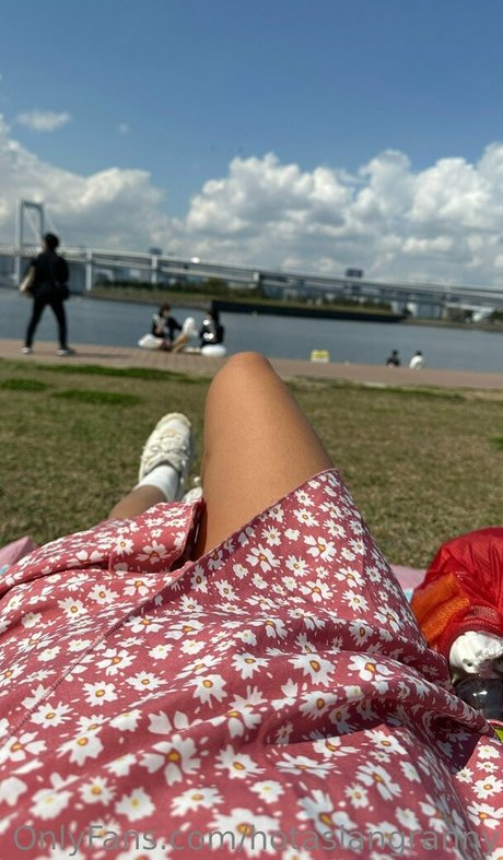 hotasiangranny modèle porno photos