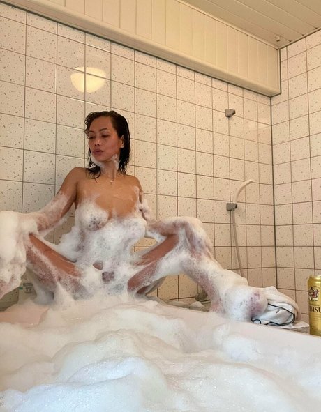 hotasiangranny modelo adulto fotos