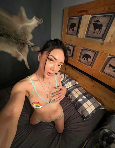 Ayumi Anime star du porno images