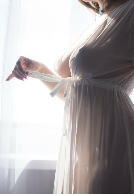 Elle Mira actrice parfaite photos