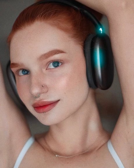 Myfoxyland art modèle images