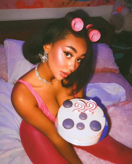 llleasy jolie étoile archive