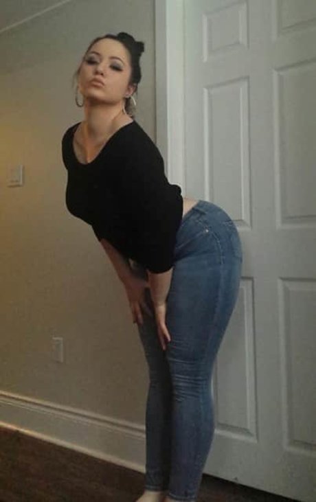 Anja Dee star du porno de haute qualité photo