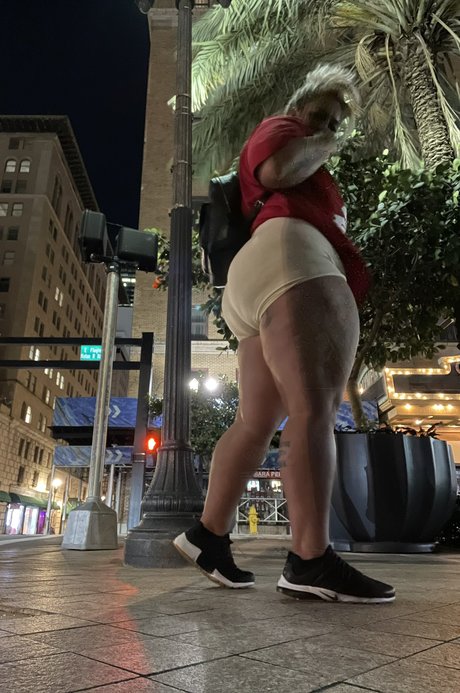 Miss Thick N Tatted star pretty pictures