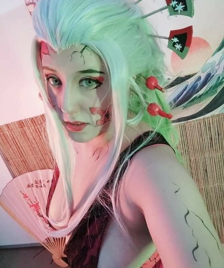 Sukicherry Cosplay hermosa estrella porno fotos