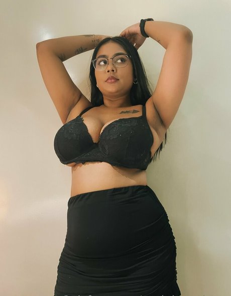Oasi Das sexy model pictures