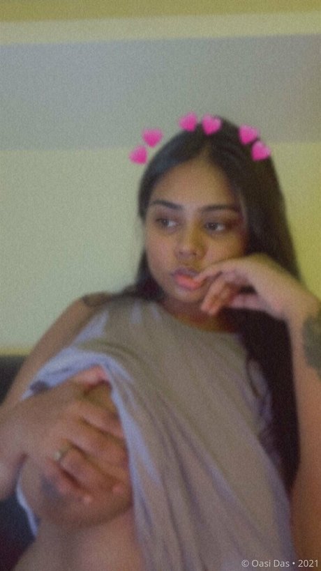 Oasi Das modelo de alta calidad imagen